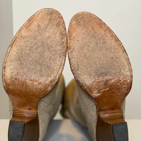 Frye Angela Side Zip Suede Boot size 8 - Picture 5 of 6